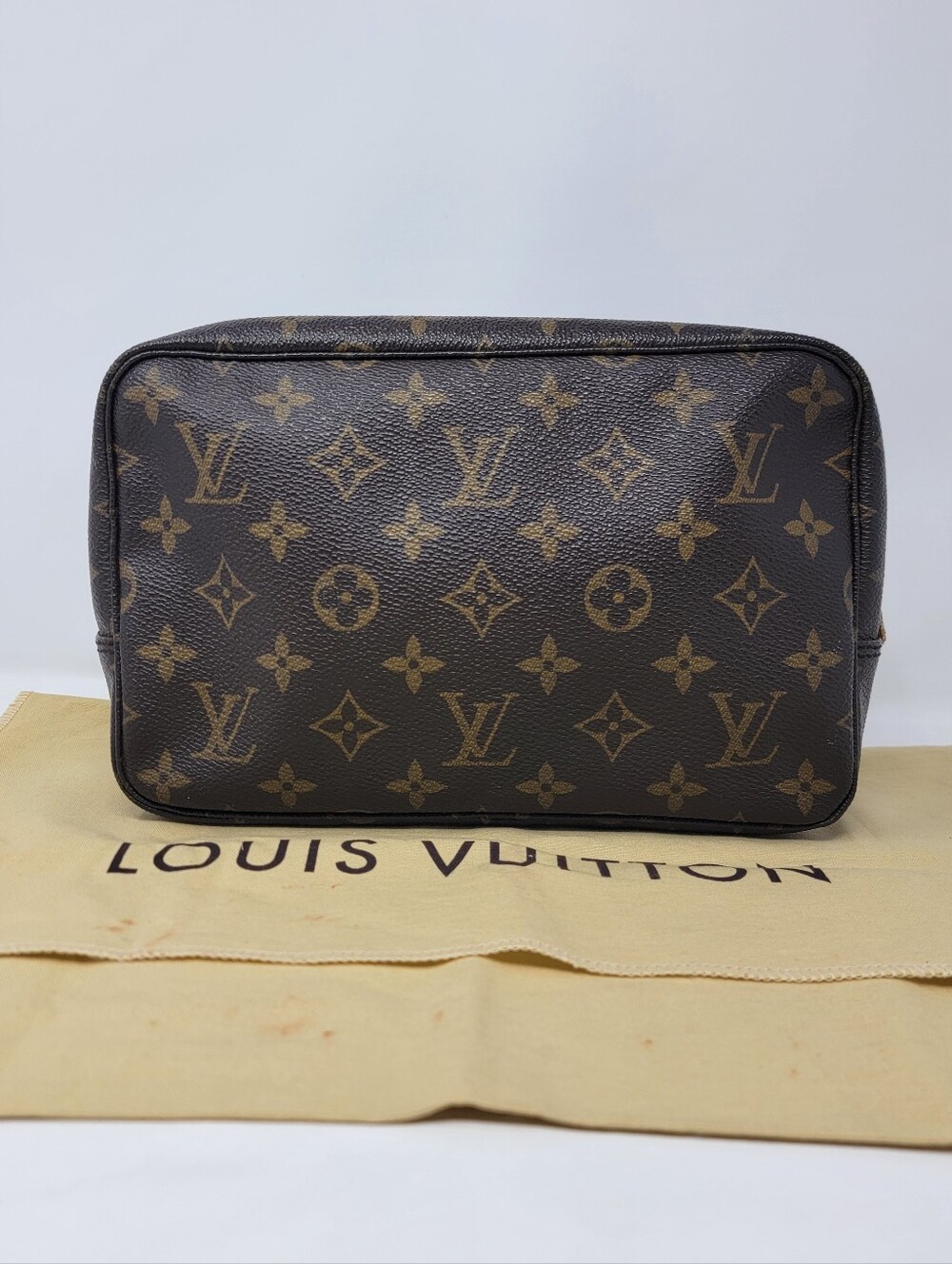 Vintage LOUIS VUITTON Trousse 23 Monogram Cosmetic Pouch